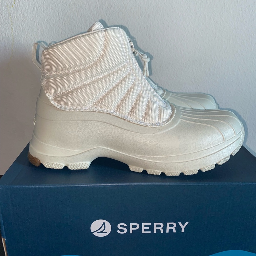 Nib Crame Sperry Duck Boots Size 9.5 - image 1